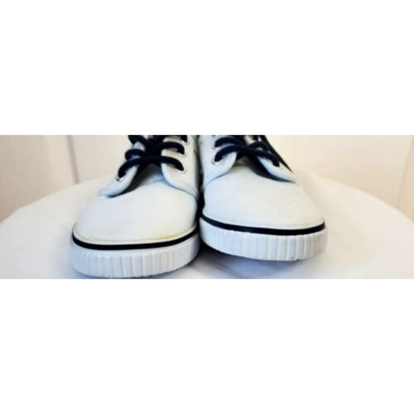 NWOB GYMBOREE Kids White Canvas Low Top Sneaker Toddler 11 Blue Lace Tennis Shoe - Picture 3 of 8